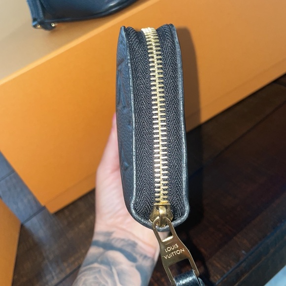 LV Zippy Empreinte Noir - Picture 6 of 7